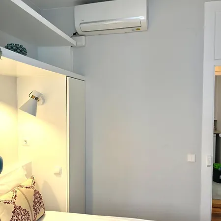 Apartamento Charming Flat In Pretty Praca Flores 2 Bedrooms